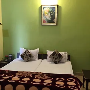 Aanvi Palace Guest house