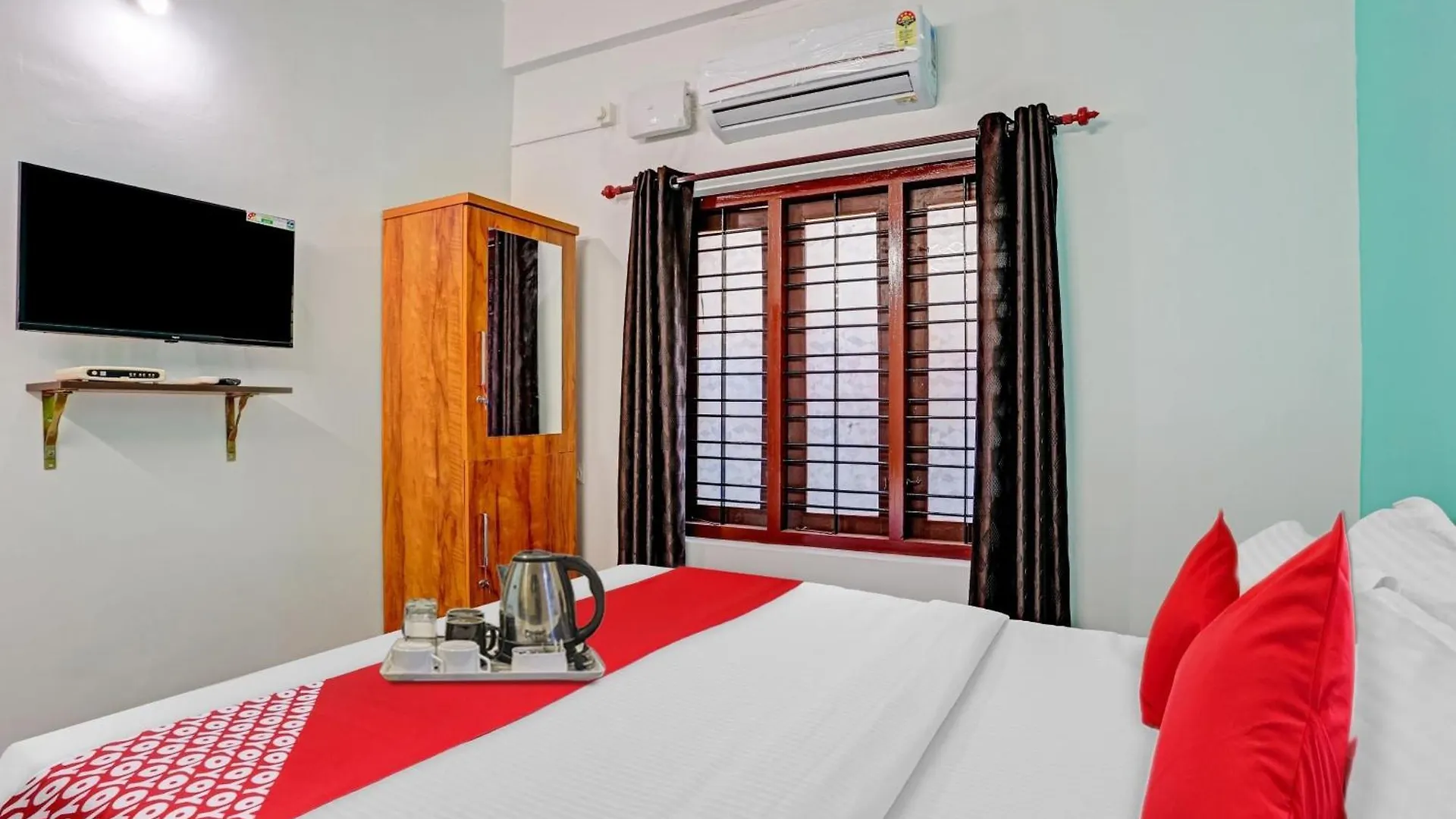 Super Hotel O Bevis Kazhakuttam
